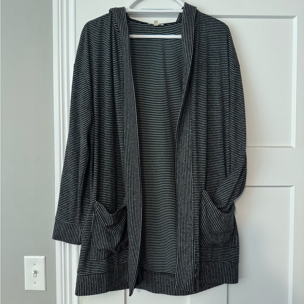 Striped Black and White Women's Cardigan